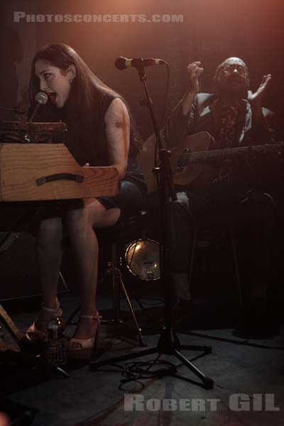 KITTY, DAISY AND LEWIS - 2011-10-12 - PARIS - La Maroquinerie - 